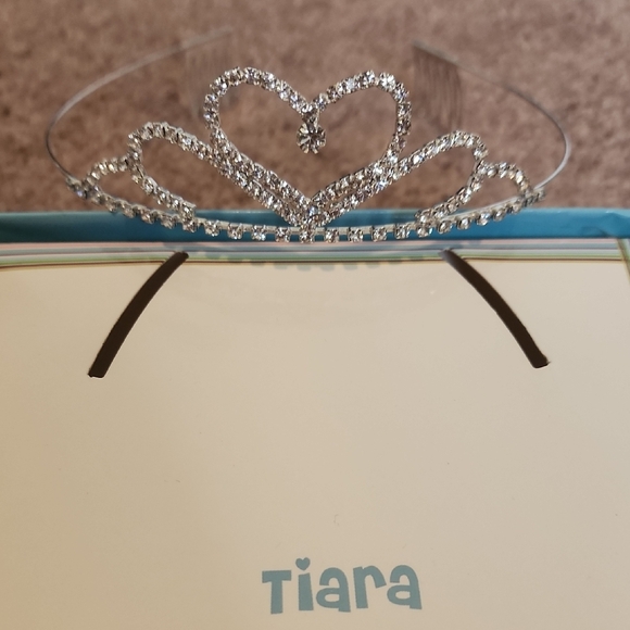 Tiara - Picture 2 of 3